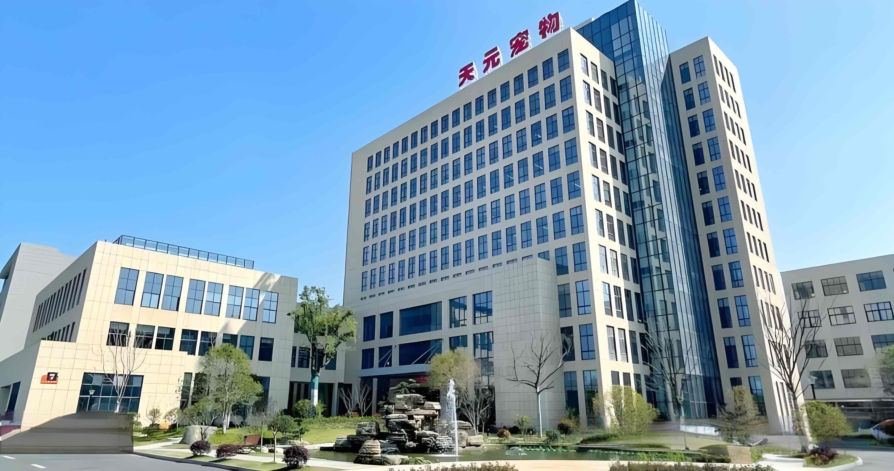 宠物用品高速增长：却难以走出低利润内卷